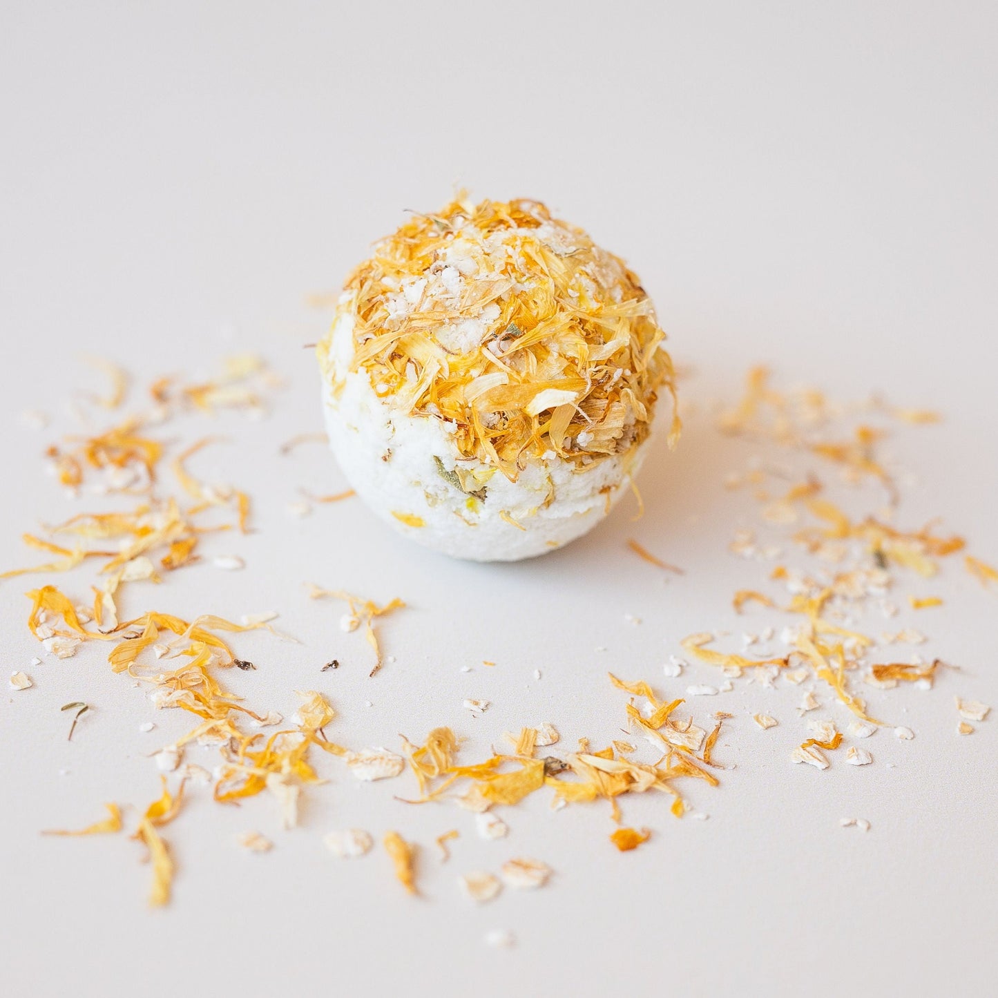 Nimki Soothe Aromatherapy Bath Bomb